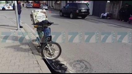 Video herunterladen: ELBASAN, MAKINA PERPLAS MOTORIN, PLAGOSET RENDE 20 VJEÇARI - News, Lajme - Kanali 7