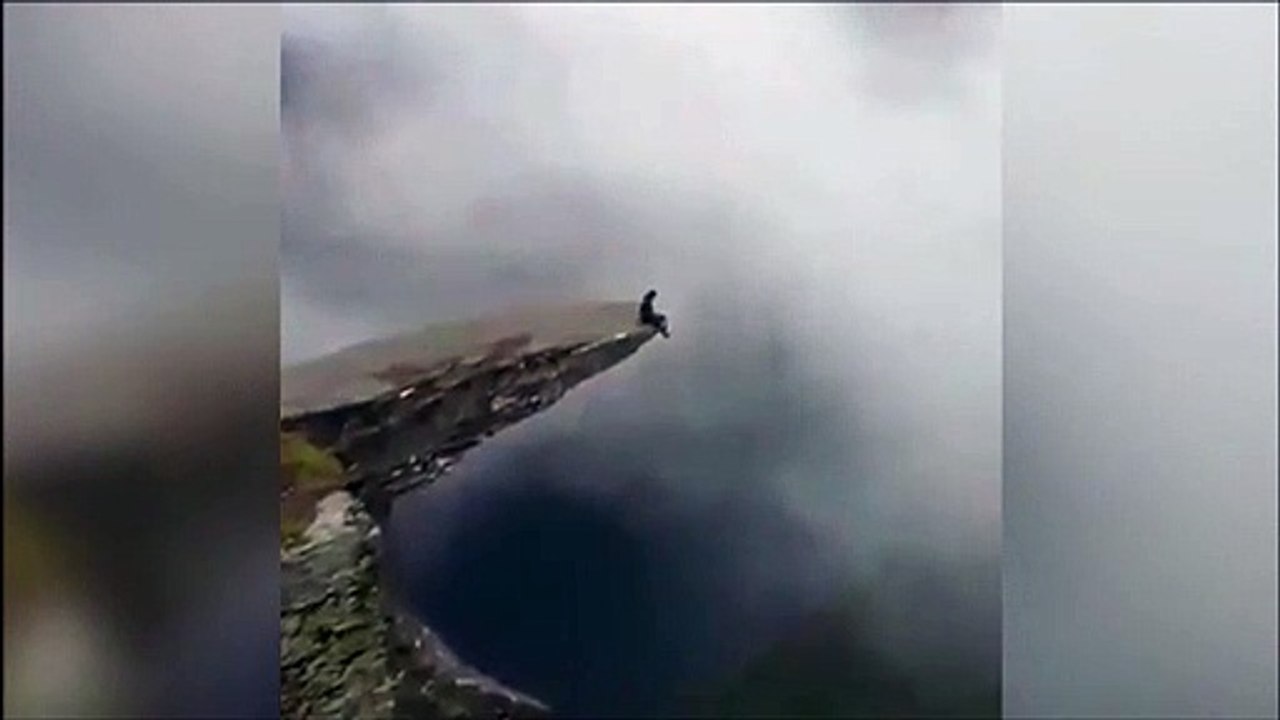 Un endroit magique mais déconseillé à ceux qui ont le vertige... Bout du monde perdu dans les nuages