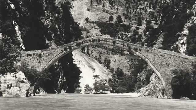 Греция: время восстанавливать мосты