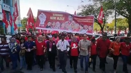 PSM supporters at the nomination of the Semenyih by-election.  — Video by Shafwan Zaidon