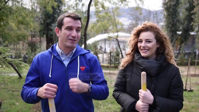 Një pemë te liqeni edhe nga Anxhela Peristeri - Top Channel Albania - News - Lajme