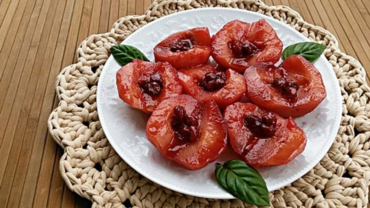Vişneden aldı rengini, vanilyadan aldı tadını -Vişneli Ayva Tatlısı Tarifi #ayvatatlısı