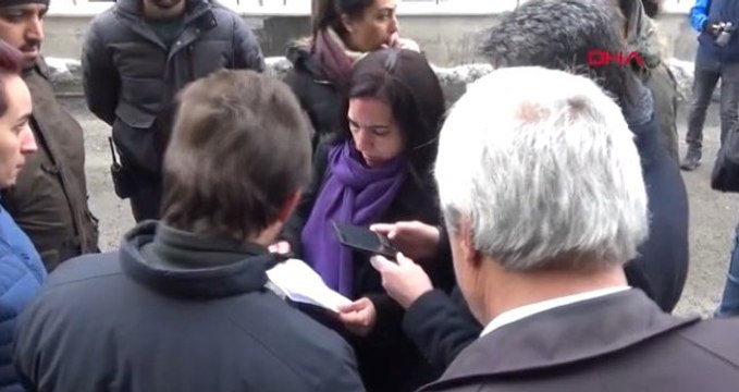 Hdp Ağrı Belediye Eş Başkan Adayı Karaaslan Tutuklandı