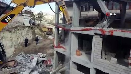 Kapadokya’da otel yıkımları yeniden başladı