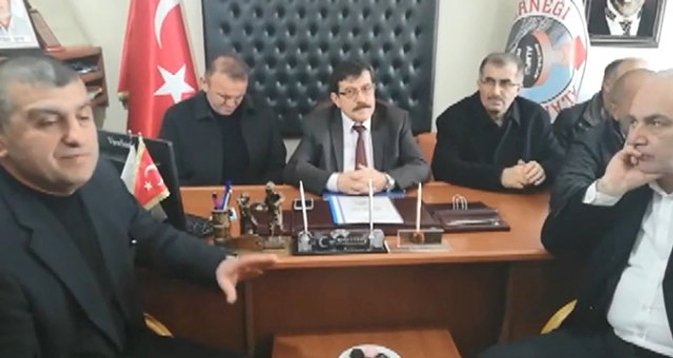 AK Parti Alaplı İlçe Başkanı'ndan, Sitem Eden Muhtara: Duygu Sömürüsü Yapma