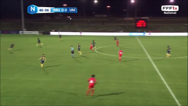 La frappe d'Antoine BATISSE passe au dessus des buts d'Enzo.
