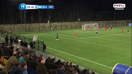Corner directement repoussé par la défense de Concarneau.