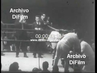Oscar Bonavena defeats Roberto Davila at the Luna Park 1968