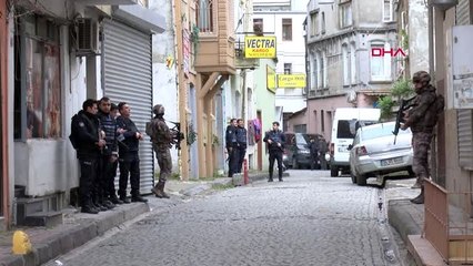 İstanbul- Aksaray'da Gece Kulübündeki Silahlı Kişiler Polisi Alarma Geçirdi 6