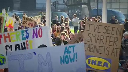 Des jeunes chauds bouillants contre le réchauffement climatique