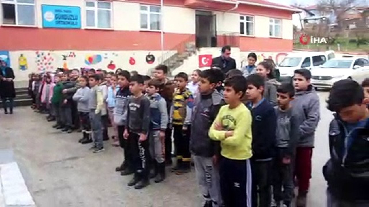 'Ateş Karıncaları' yürekleri ısıttı