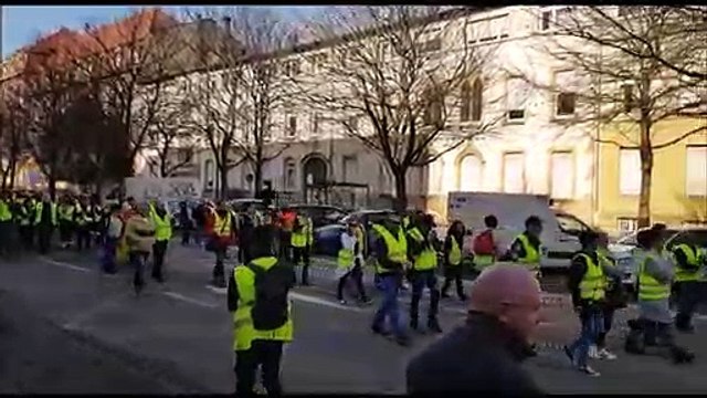 Acte 14 : les gilets jaunes défilent à Thionville