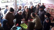 Metin Şentürk, Bayrampaşa tanzim satış noktasını ziyaret etti