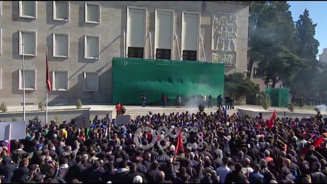 Ora News - SHBA, BE dhe OSBE reagojnë për protestën: Të shmanget dhuna