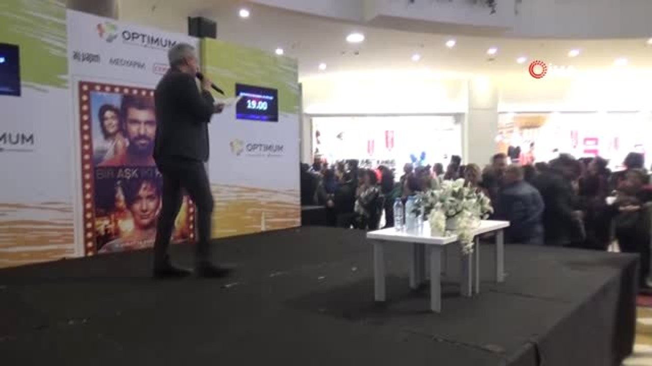 Bir Aşk İki Hayat'ın İzmir Galasında Başrol Oyu...