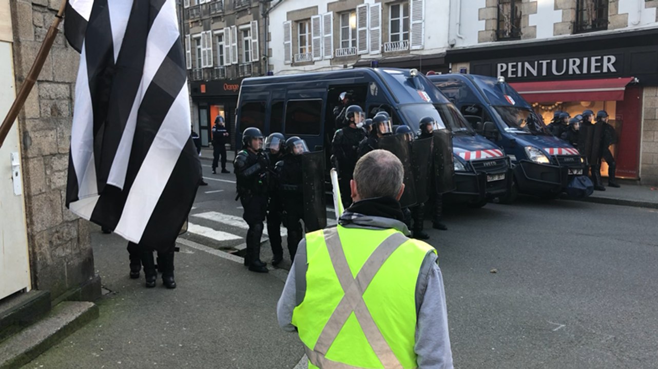Gilets jaunes : point de tension rue Nationale