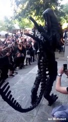 Un ALIEN vraiment réaliste... Déguisement incroyable