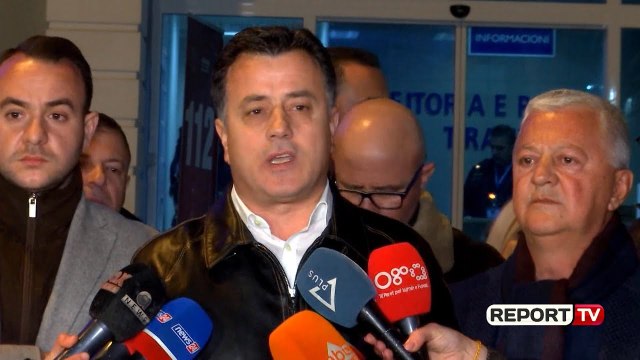 Report Tv - Përplasja me policinë në komisariat, Noka: Na lanë 1 orë duke pritur jashtë