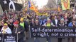 Miles protestan contra juicio a independentistas catalanes