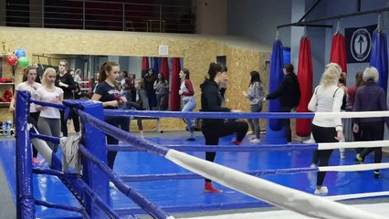 In war-torn Ukraine, women get taste of combat training