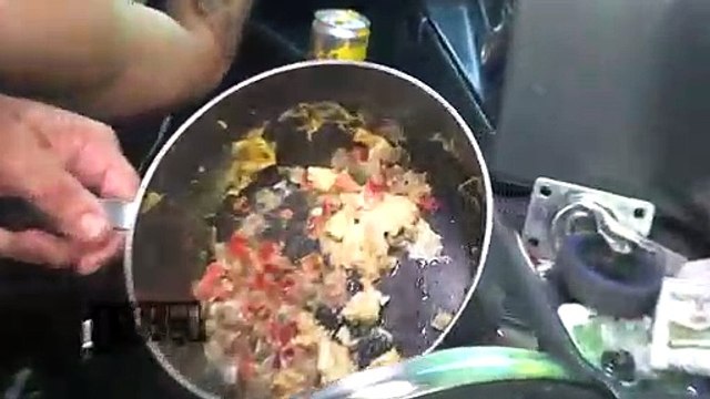 Emuness - BUS INVADERS Ep. 1418