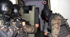 Son Dakika! MİT ve Emniyet'ten Ortak Operasyon! Kırmızı Bültenle Aranan 2 Terörist Yakalandı