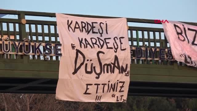 Spor Bursasporlu Taraftarlardan Pankartlı Tepki