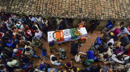 കശ്മീർ സ്വദേശികൾക്ക് നേരെ ആക്രമണം | Oneindia Malayalam