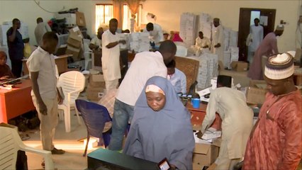 ما دوافع تأجيل انتخابات الرئاسة في نيجيريا؟