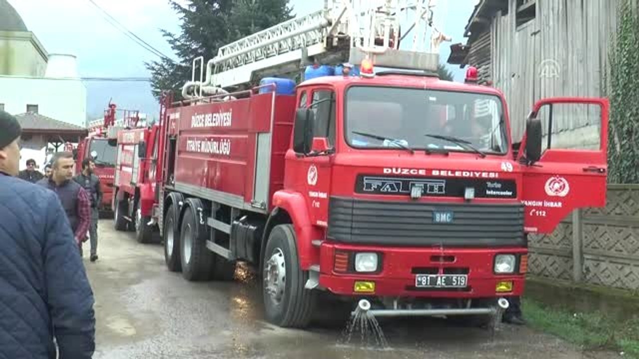 Düzce'de Ev Yangını