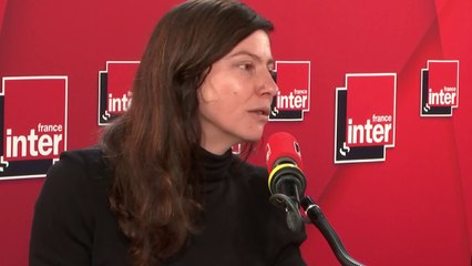 Anna Mouglalis : "J'entrais dans le milieu de la mode, que je croyais le plus superficiel au monde, et je tombe sur Karl Lagerfeld"