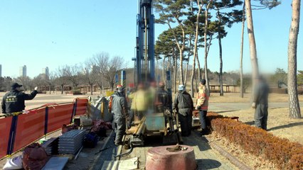 신안산선 공사현장 60대 천공기 끼여 중태 / YTN
