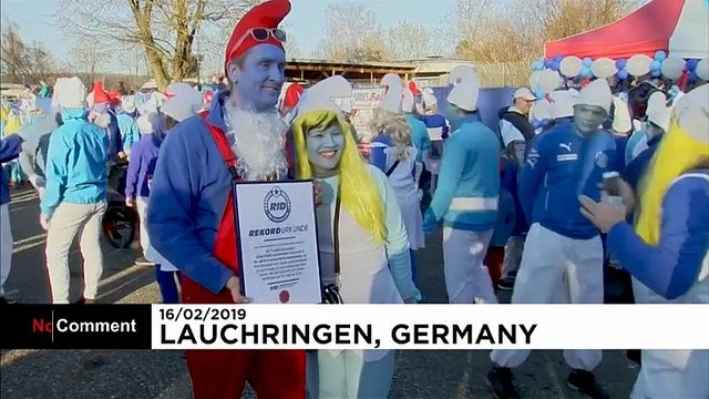 Мировой рекорд по переодеванию в смурфиков