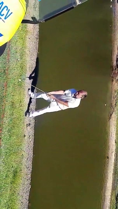 Golf : il joue direct.. sur son fils ! Pleine balle !