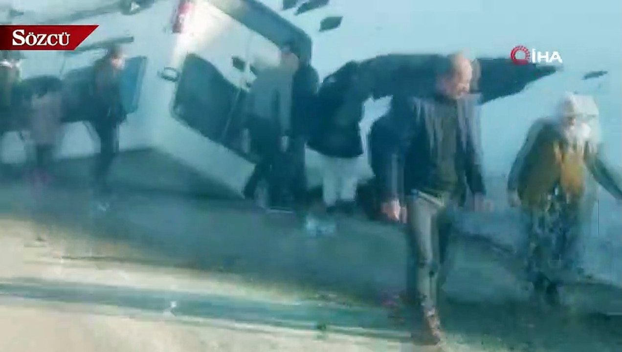 Sivas'ta minibüs devrildi