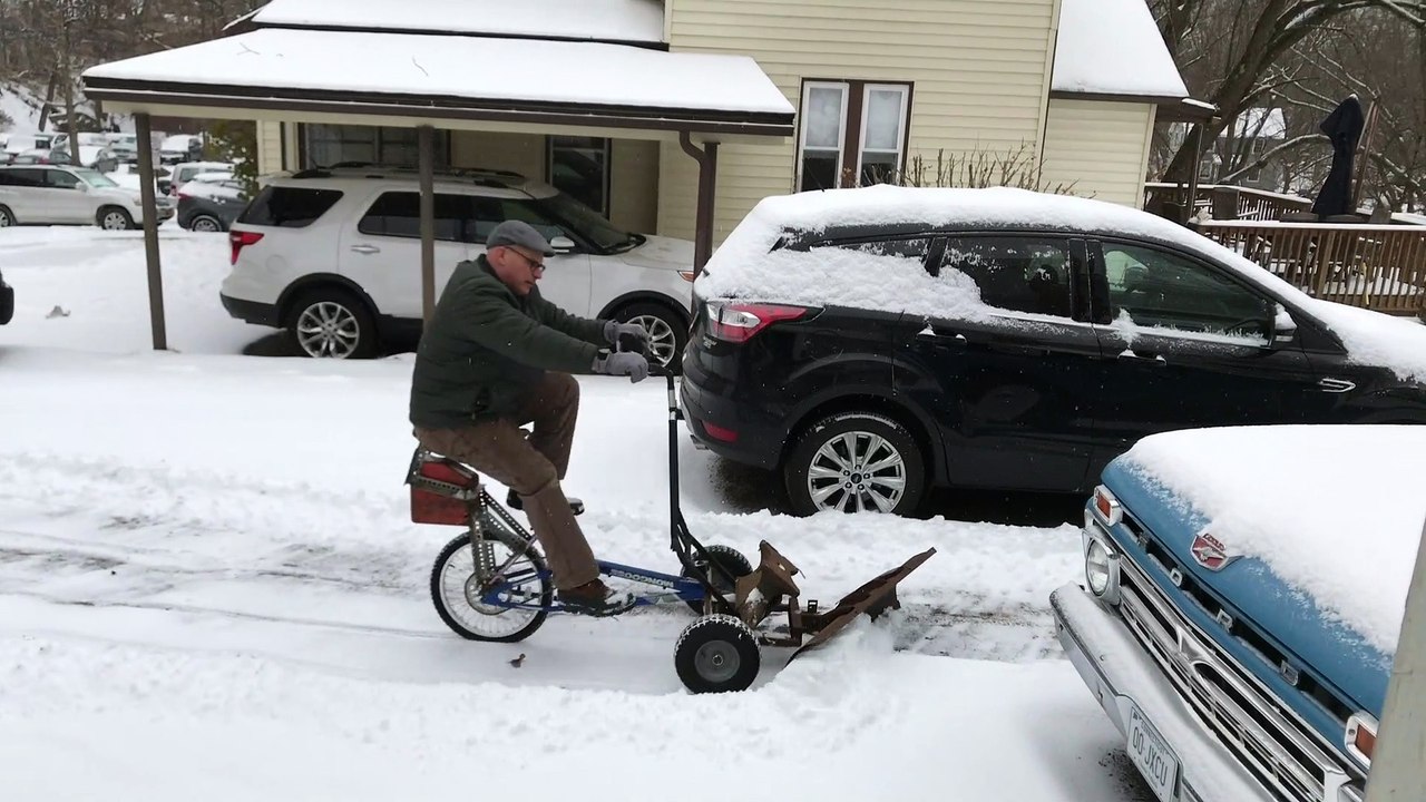 Bicycle Powered Snow Plow video Dailymotion