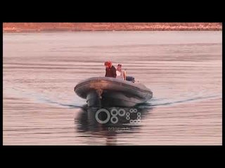 Ora News - Në pritje të arrestimit të trafikantëve, policia ruan dy ditë gomonen në Vjosë