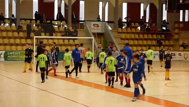 1 ère partie du match de nos u13 contre concarneau au mini bercy de vannes 2019 !