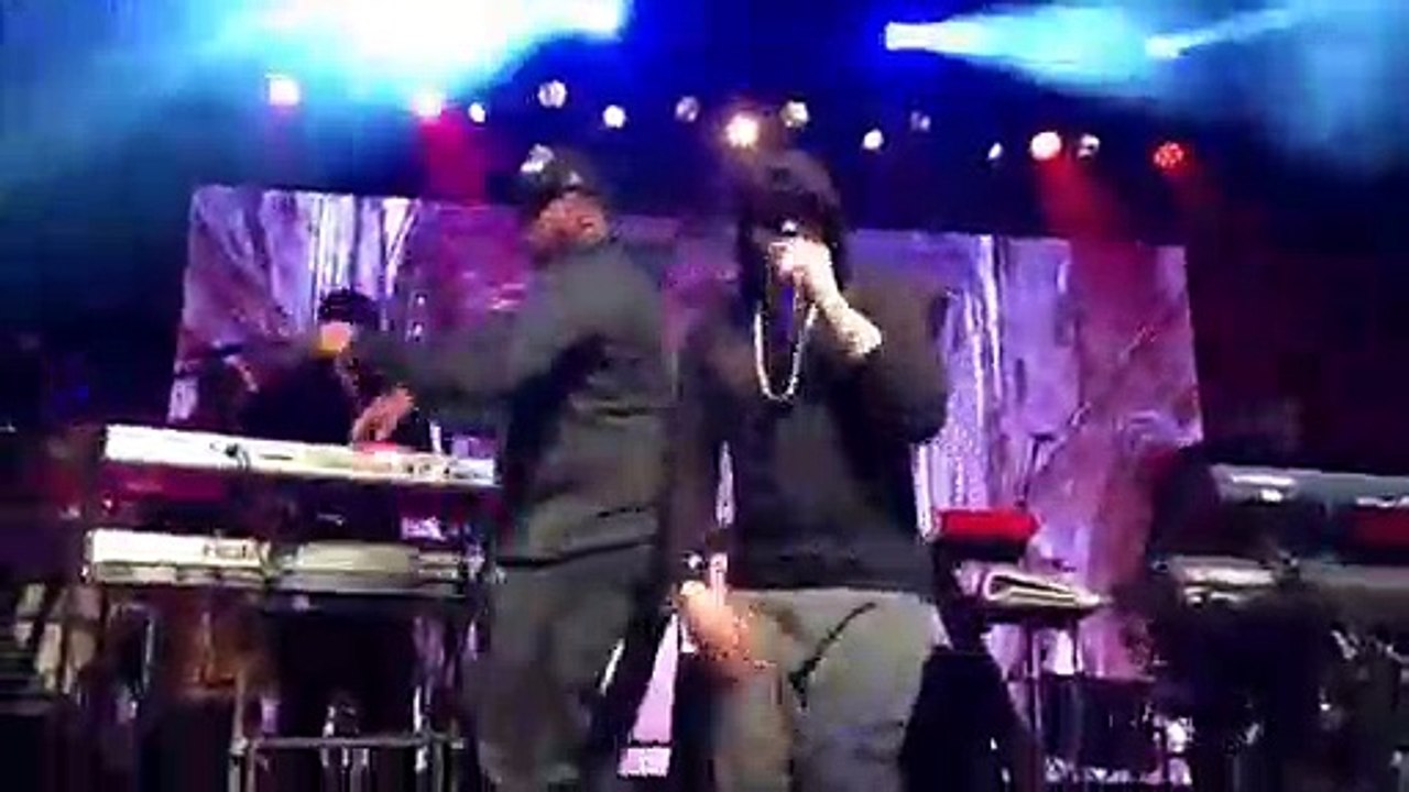 Eminem - _Rap God_ Live [HD]