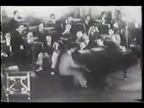 George Gershwin play I Got Rhythm - LIVE!