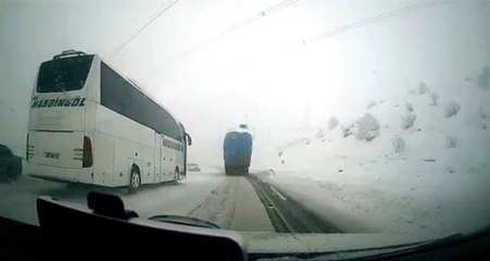 1 Kişinin Öldüğü 10 Kişinin de Yaralandığı Kazanın Kamera Görüntüleri Ortaya Çıktı