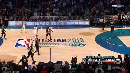 NBA - ASG 2019 : Curry se fait plaisir avec un joli dunk