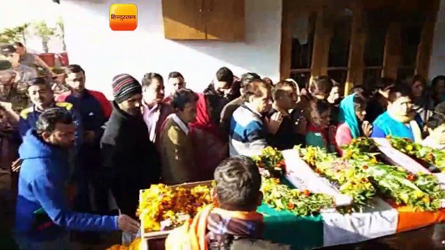 देहरादून में मेजर चित्रेश की अंतिम विदाई में उमड़ी भीड़