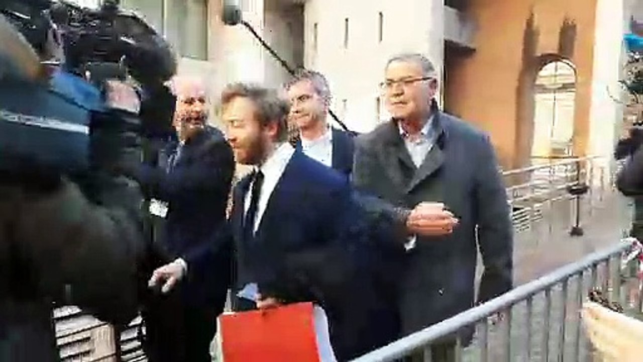 Procès Air Cocaïne : l'arrivée des les pilotes Bruno Odos et Pascal Fauret au palais de justice