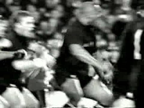 New Zealand Rugby Team - All Blacks (The Haka, Maori War Cha