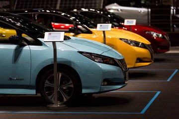 La France débloque 700 millions pour se lancer dans les voitures électriques
