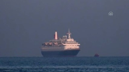 Kuşadası'na Sezonun İlk Kruvaziyer Gemisi Geldi