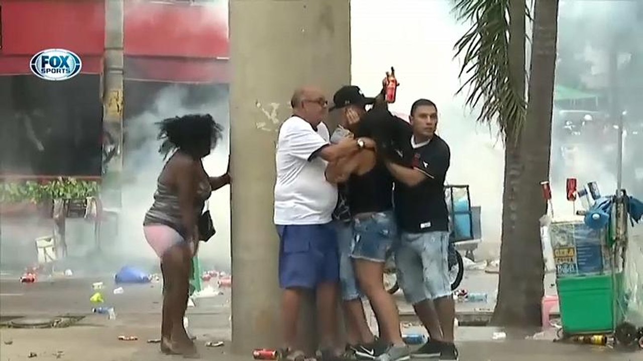 Confrontos entre adeptos do Vasco da Gama e polícia fazem 29 feridos