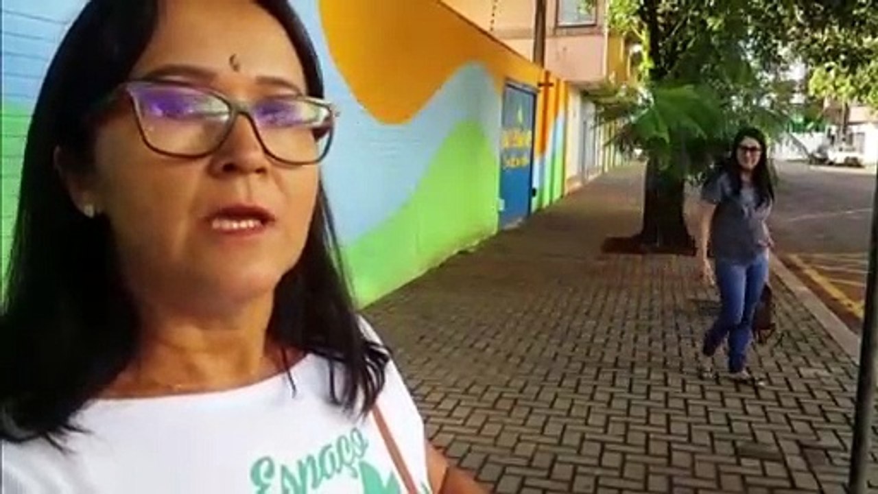 Ônibus atrasa e passageira é obrigada a pagar duas passagens