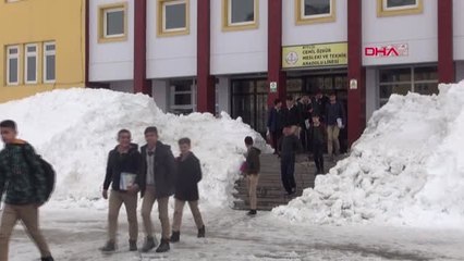 Bitlis Spor Salonu Olmayan Okulun Başarılara İmza Atıyorlar